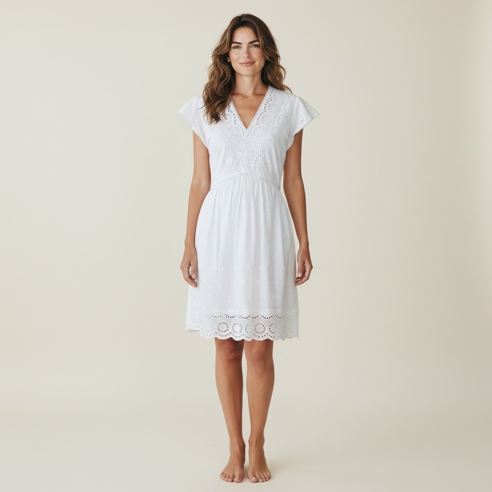 CITY TRIANGLES White Eyelet Lace Dress Sz M Lace Flutter‎ Church Graduation